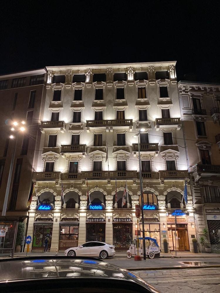 Mokinba Hotels King Милан Экстерьер фото